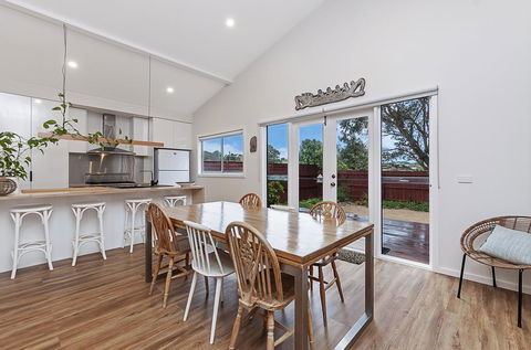 Thunder Point Cottage - Accommodation 4U 0
