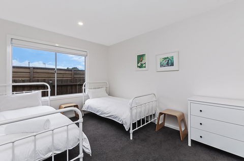 Thunder Point Cottage - Accommodation 4U 2