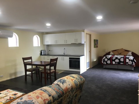 Tinder Lodge Studio - Accommodation 4U 0