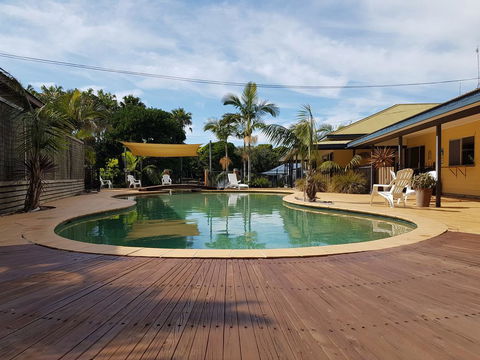 Tiona Holiday Park - Accommodation 4U 1