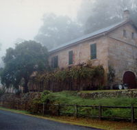 Tizzana Winery Bed and Breakfast - Accommodation 4U