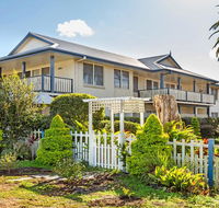 Tokelau 3 - Tuncurry Townhouse - Accommodation 4U
