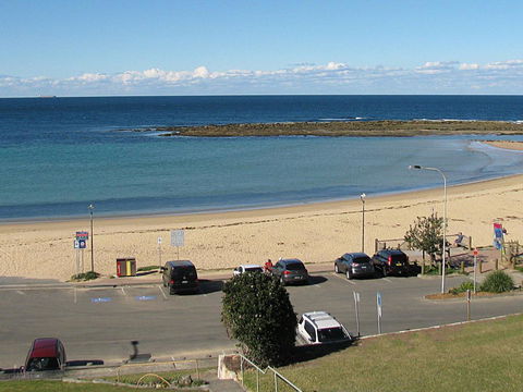 Toowoon Beach View 3br Villa 4 Just Steps To Beach With Views - Accommodation 4U 0