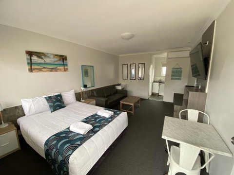 Top Of The Town Motor Inn - Accommodation 4U 0
