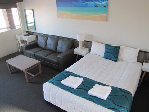 Top Of The Town Motor Inn - Accommodation 4U 2