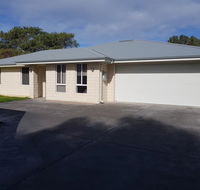Towncrackers Guest house - Accommodation 4U