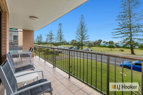 TRADEWINDS 1 - Accommodation 4U 3