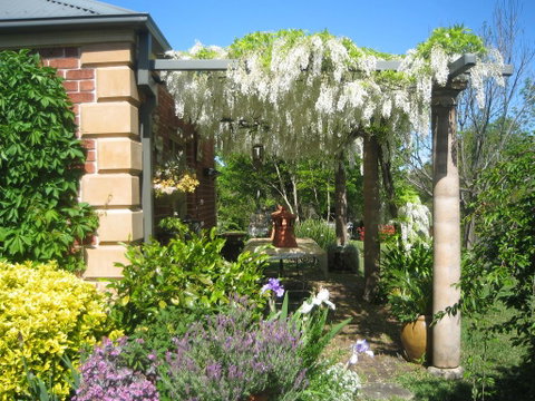 Trafalgar B&B - Accommodation 4U 1