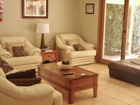 Tranquil Vistas - Accommodation 4U 2