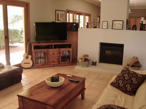 Tranquil Vistas - Accommodation 4U 3