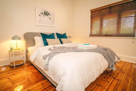 Treasure On Bagot-Free Wifi/Netflix-Close To CBD - Accommodation 4U 1
