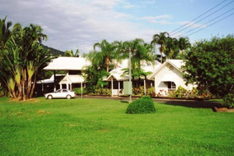 Tully Motel - Accommodation 4U 0
