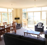 Twin Seasons 5 - Accommodation 4U