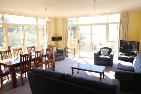 Twin Seasons 5 - Accommodation 4U 0