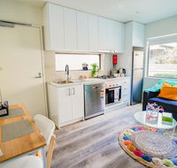 U1 Brunswick Living brand new apartment close to Airport and CBD - Accommodation 4U