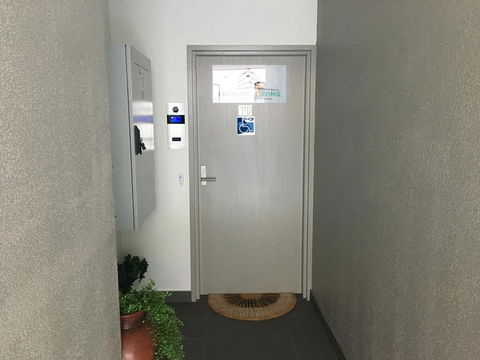 U101 Brunswick Living Brand New Deluxe Balcony Apartment Close To Airport And CBD - Accommodation 4U 2