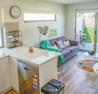 U201 Brunswick Living Brand New Deluxe Balcony Upper Floor Apartment close to Airport and CBD - Accommodation 4U