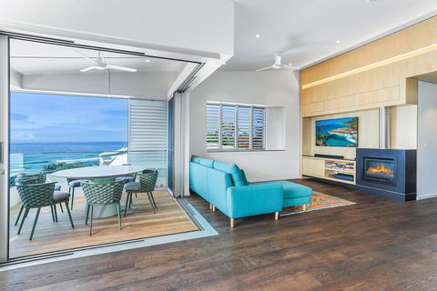 Ultimate Beachfront Living, Sunshine Beach - Accommodation 4U 3