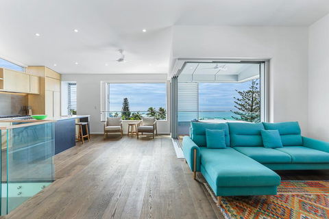 Ultimate Beachfront Living, Sunshine Beach - Accommodation 4U 1