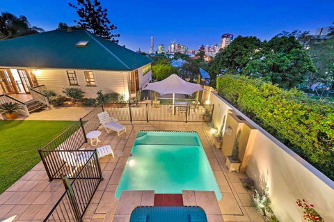 Ultimate Family Home - 3 Bedroom Lux Retreat With Private Pool, Spa And Incredible Views - Accommodation 4U 0