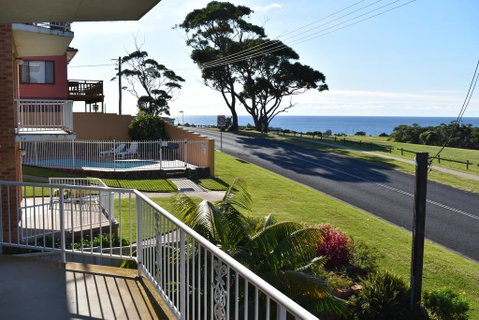 Unit 2, Ballingalla Apartments - Accommodation 4U 0