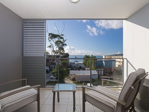 Unit 301 'The Shoal' 6-8 Bullecourt Street - Air Con, Walking To Local Shops & Beach - Accommodation 4U 0