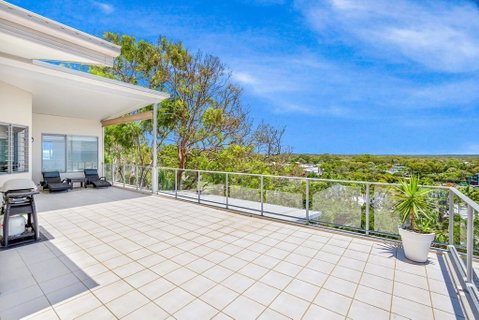 Unit 6 Rainbow Sea - Rainbow Beach, Amazing Ocean Views, Aircon, Wi-Fi, Pool, Walk To Beach - Accommodation 4U 3