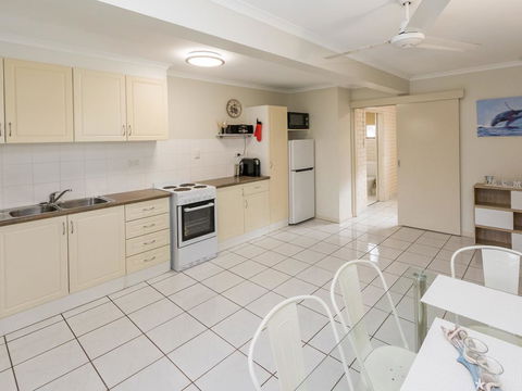 Upstairs And Downstairs - 81 Denman Camp Rd - Accommodation 4U 3