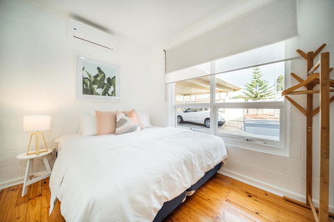 Urban Beach Shack-Metres From The Beach & Cafes - Accommodation 4U 2