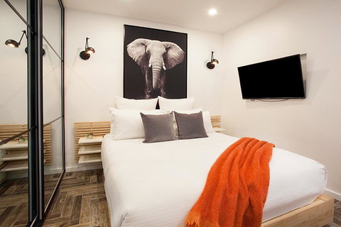 Urban Rest - Young St - Accommodation 4U 2