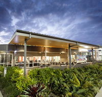 Vale Hotel - Accommodation 4U
