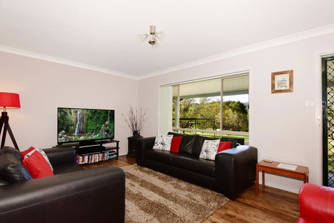 Valley Haven - 3 Bedrooms Close To The Village! - Accommodation 4U 3