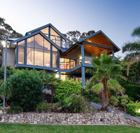 Venabu on Garuwa 20 Garuwa Street - spectacular house with fabulous views - Accommodation 4U