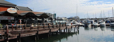 Venetian Canal 1 Bedroom Apartment - Accommodation 4U 1