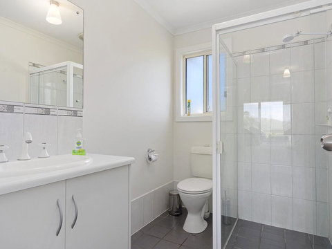 VALLEY VIEWS - 10 Valley Heights Drive - Accommodation 4U 0