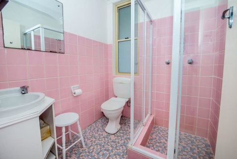 Victor Parade, Unit 3/2 - Accommodation 4U 3