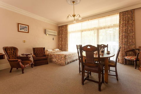 Victoria House Motor Inn - Accommodation 4U 0