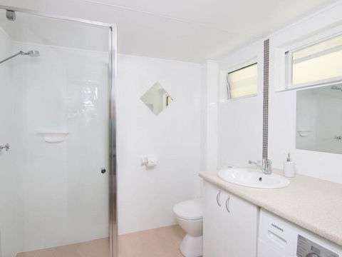 Villa Manyana Unit 28 - Accommodation 4U 1
