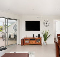 Villa Serene  Fingal Bay - Accommodation 4U