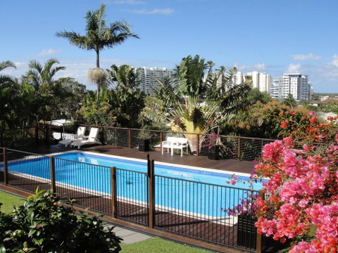 Villa With Views & Pool - Accommodation 4U 0