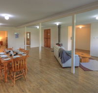 Village Stays Coldstream Gallery Bungalow - Accommodation 4U
