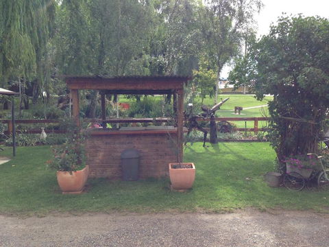 Walcha Royal Cafe & Accommodation - Accommodation 4U 2