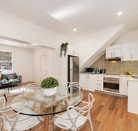 Walk to the city Fish Market Darling Harbour - Accommodation 4U