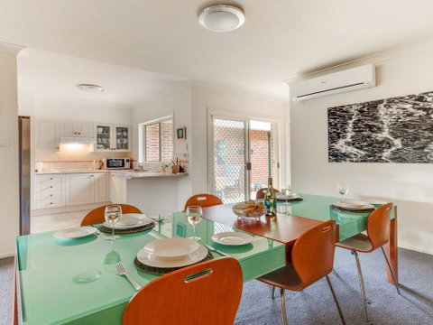 Walling-Clifton Gardens - Backing Onto Golf Course - Accommodation 4U 3