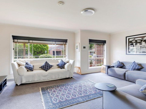 Walling-Clifton Gardens - Backing Onto Golf Course - Accommodation 4U 0