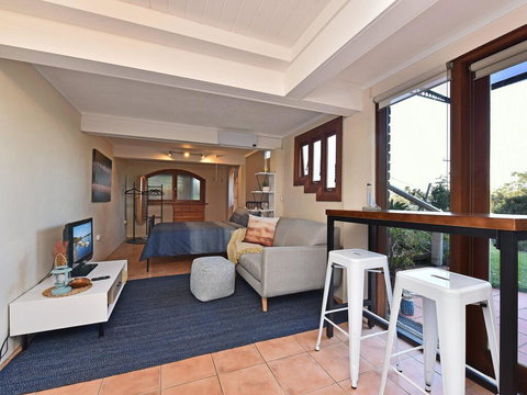 Wangi Waterfront Delight 1bdr Studio - Accommodation 4U 0