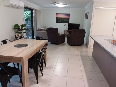 Waratah And Wattle Apartments - Accommodation 4U 0