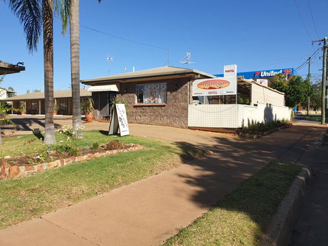 Warrego Motel - Accommodation 4U 0
