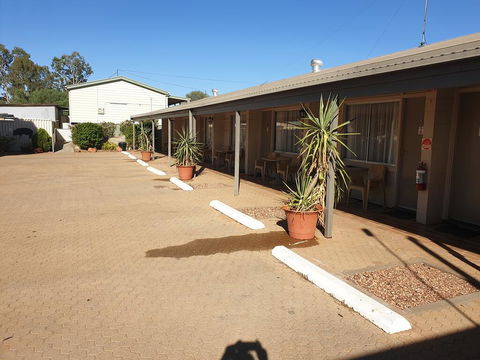 Warrego Motel - Accommodation 4U 1