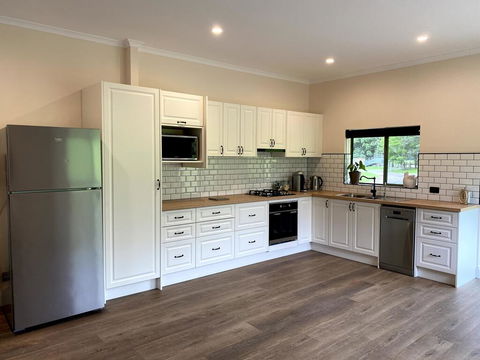 Waterfall Unit Farm Stay - Accommodation 4U 2